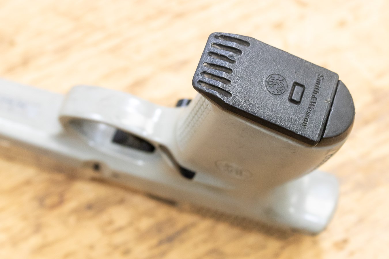 SMITH AND WESSON SW9V 9mm 16-Round Trade-in Pistol